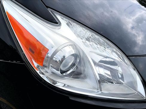 Used 2015 Toyota Prius Two FWD image 27