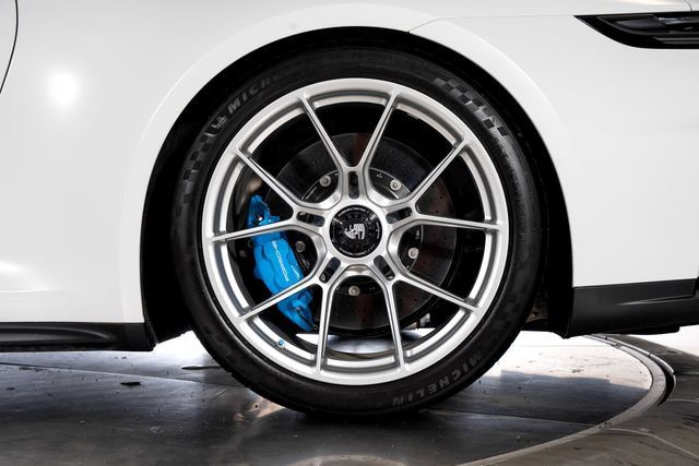 Used 2026 Porsche 911 GT3 RWD image 11