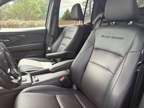 Used 2021 Honda Ridgeline Black Edition image 14
