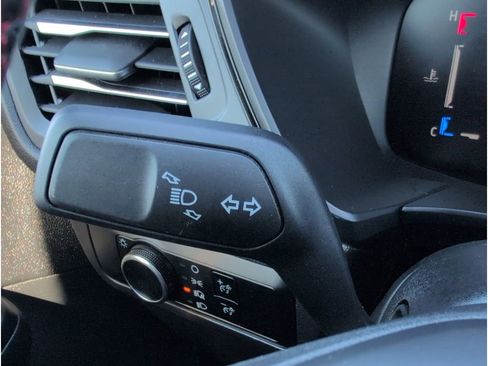 Used 2025 Ford Escape ST-Line image 27