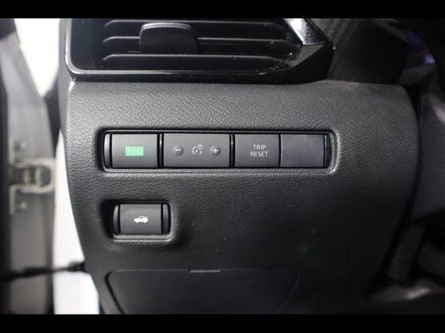 Certified 2022 Nissan Sentra SV w/ Trunk Package image 14