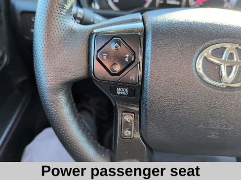 Used 2023 Toyota 4Runner TRD Off-Road Premium image 9