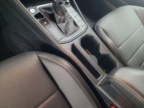 Used 2024 Volkswagen Jetta SE image 26