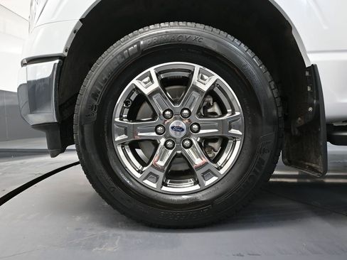 Used 2022 Ford F150 XLT w/ Equipment Group 302A High AWD/4WD image 19
