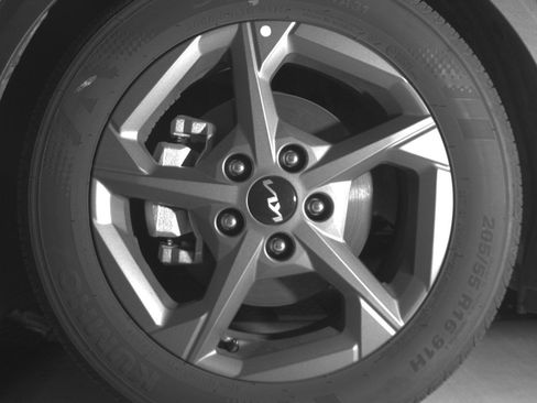 Used 2025 Kia K4 FWD image 12