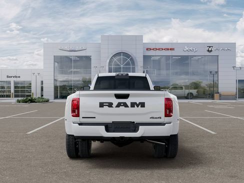 New 2026 RAM 3500 Big Horn AWD/4WD image 7
