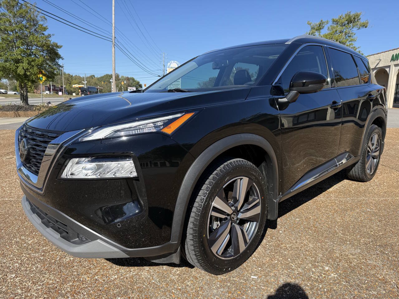 Used 2021 Nissan Rogue SL w/ Premium Package FWD image 1