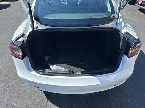 Used 2022 Tesla Model 3 Long Range AWD/4WD image 16