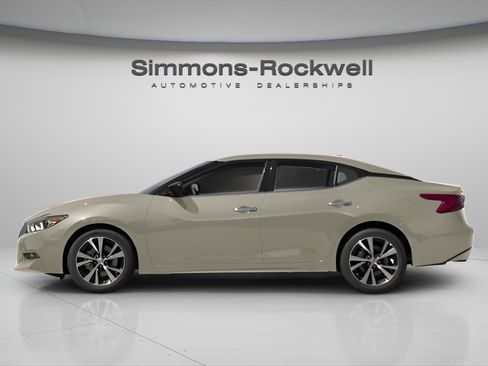 Used 2016 Nissan Maxima 3.5 SV image 3