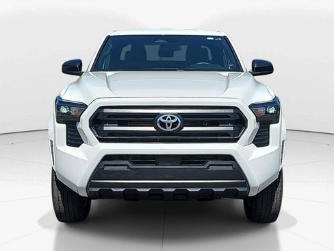Used 2024 Toyota Tacoma SR AWD/4WD image 9