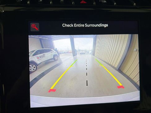 Used 2022 Jeep Grand Cherokee L Limited image 24