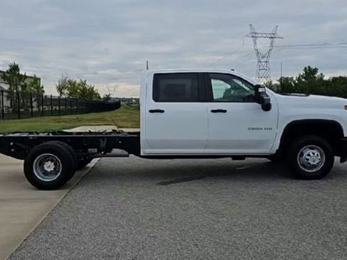 New 2026 Chevrolet Silverado 3500 W/T w/ WT Convenience Package AWD/4WD image 9