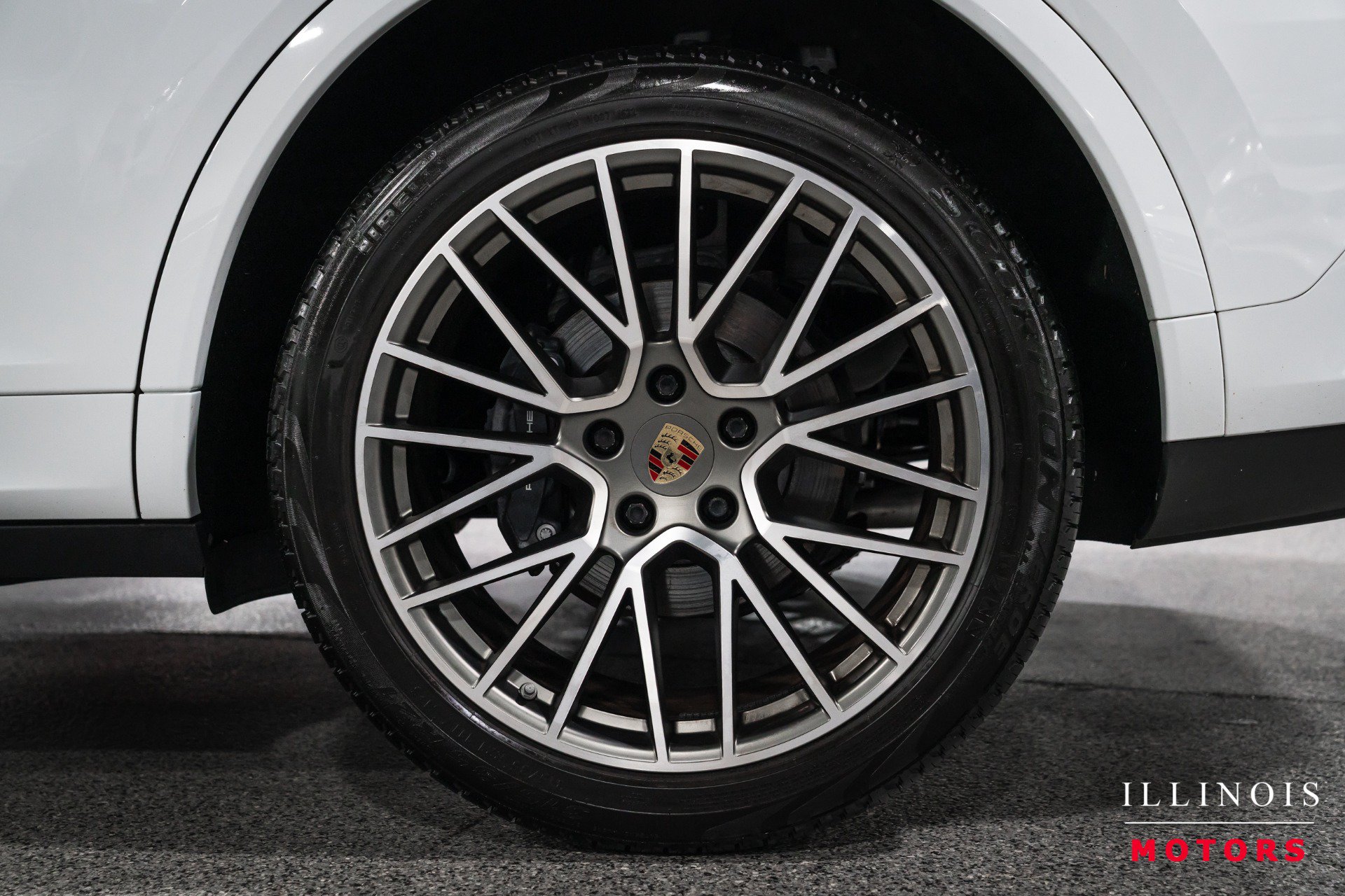 Used 2022 Porsche Cayenne Platinum Edition AWD/4WD image 10