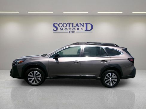 Used 2024 Subaru Outback Premium image 1