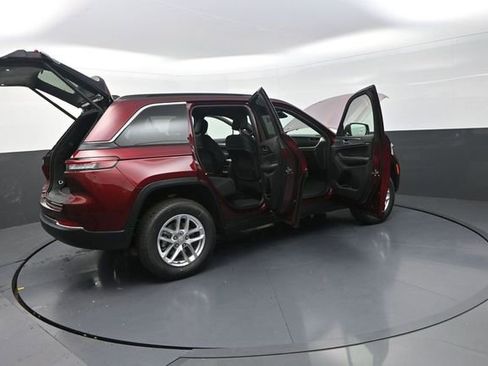 New 2026 Jeep Grand Cherokee Laredo X AWD/4WD image 35