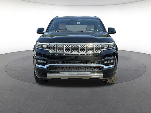 Used 2024 Jeep Grand Wagoneer Series III AWD/4WD image 8