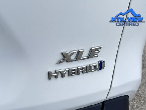 Used 2023 Toyota RAV4 XLE image 24