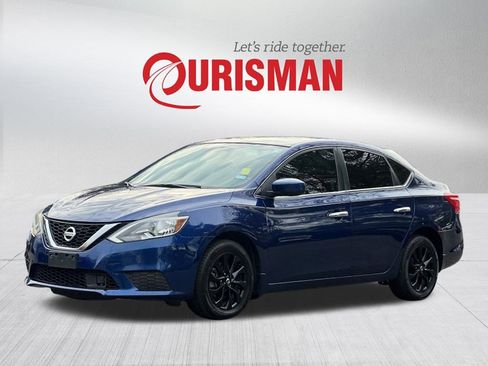 Used 2019 Nissan Sentra S image 2