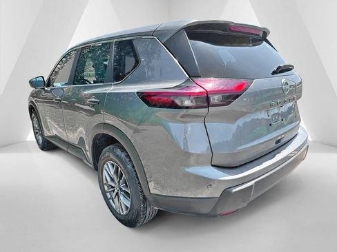 Used 2024 Nissan Rogue S AWD/4WD image 5