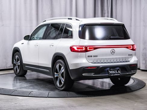 Certified 2022 Mercedes-Benz EQB 300 4MATIC image 2