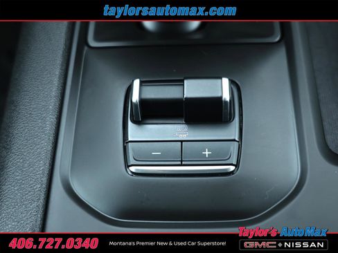 Used 2024 GMC Sierra 1500 AT4 image 24