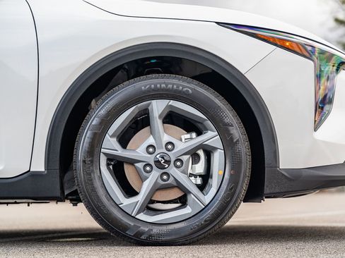 New 2026 Kia K4 FWD image 5