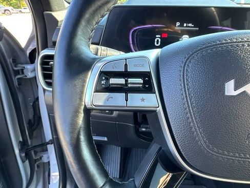 Used 2025 Kia Telluride EX X-Line AWD/4WD image 16