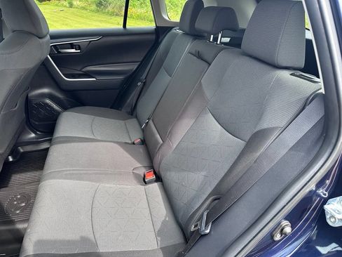 Used 2024 Toyota RAV4 XLE w/ Convenience Package FWD image 26