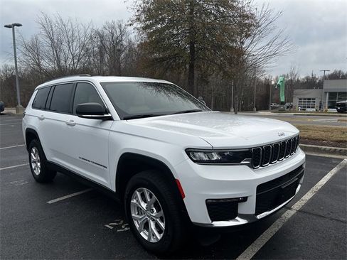 Used 2023 Jeep Grand Cherokee L Limited w/ Trailer Tow Group (B) image 19