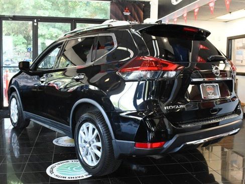 Used 2019 Nissan Rogue SV AWD/4WD image 8