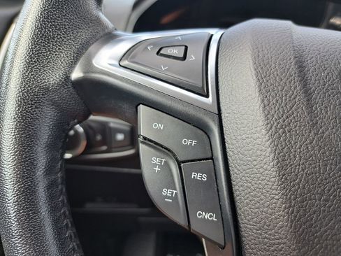 Used 2023 Ford Edge SEL image 14