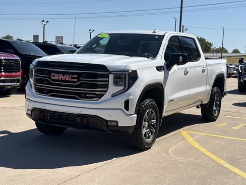 Used 2025 GMC Sierra 1500 AT4 AWD/4WD image 13