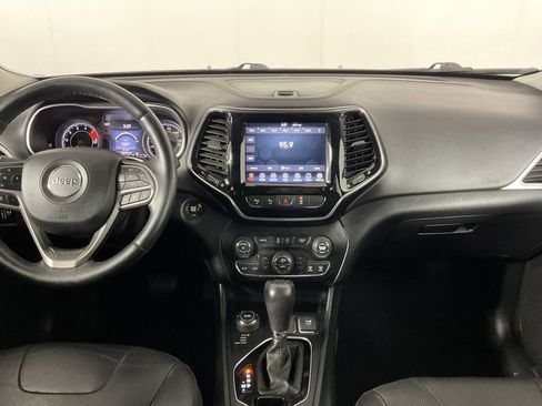 Used 2019 Jeep Cherokee Limited w/ Technology Group image 15