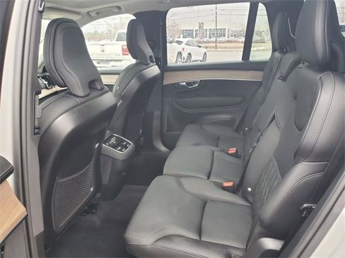 Certified 2025 Volvo XC90 B6 Plus image 27