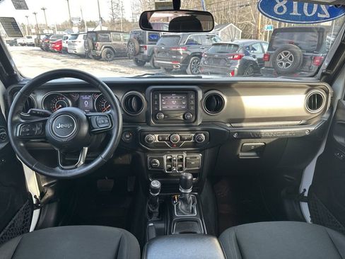 Used 2018 Jeep Wrangler Unlimited Sport S image 17
