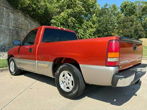 Used 2001 Chevrolet Silverado 1500 LS w/ Firm Ride Suspension Pkg RWD image 10