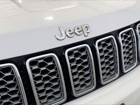 Used 2019 Jeep Grand Cherokee Summit image 30