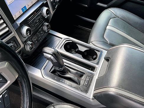 Used 2018 Ford F150 Platinum w/ Equipment Group 701A Luxury image 14