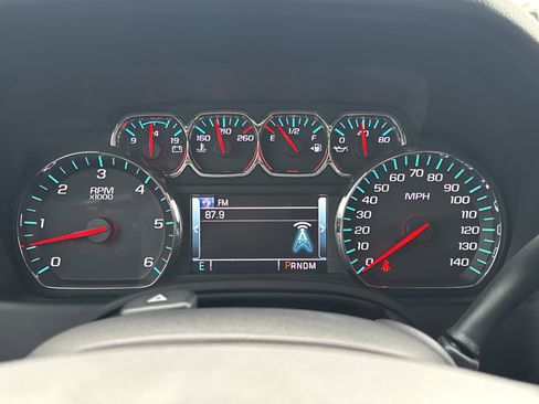 Used 2015 Chevrolet Suburban LTZ image 21