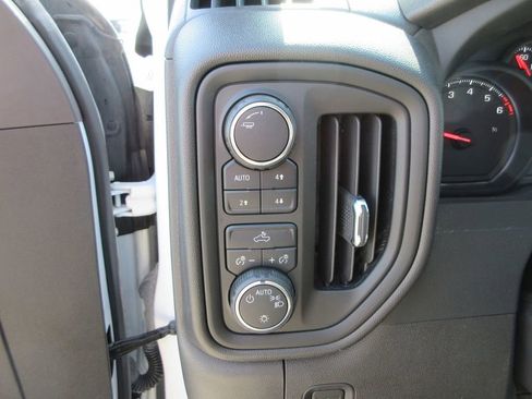 Certified 2024 Chevrolet Silverado 1500 Custom Trail Boss w/ LPO, Dark Essentials Package image 26