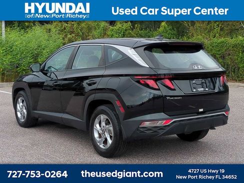 Used 2024 Hyundai Tucson SE FWD image 3