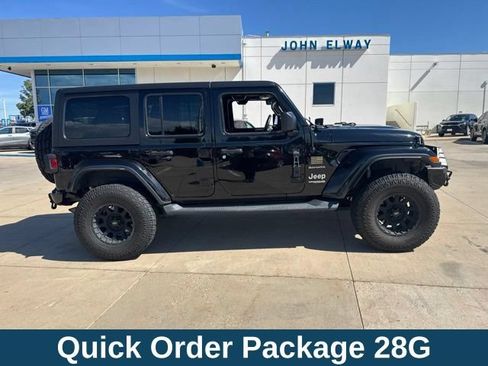 Used 2019 Jeep Wrangler Unlimited Sahara AWD/4WD image 6