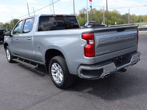 Used 2023 Chevrolet Silverado 1500 LT AWD/4WD image 3