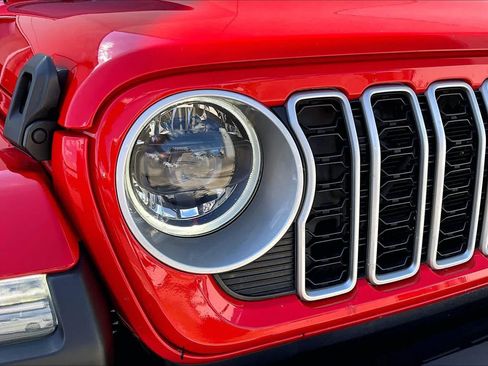 Used 2024 Jeep Wrangler Unlimited Sahara AWD/4WD image 27