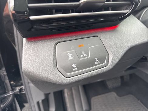 Certified 2021 Volkswagen ID.4 Pro S RWD image 22