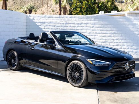 Used 2025 Mercedes-Benz CLE 300 4MATIC Cabriolet image 2