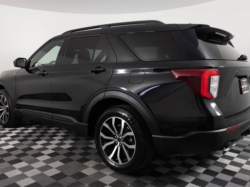 Used 2022 Ford Explorer ST-Line w/ Class IV Trailer Tow Package AWD/4WD image 4