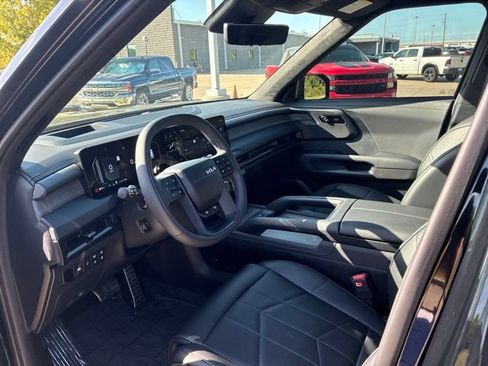 Used 2027 Kia Telluride X-Line SX Prestige w/ Towing Package AWD/4WD image 11