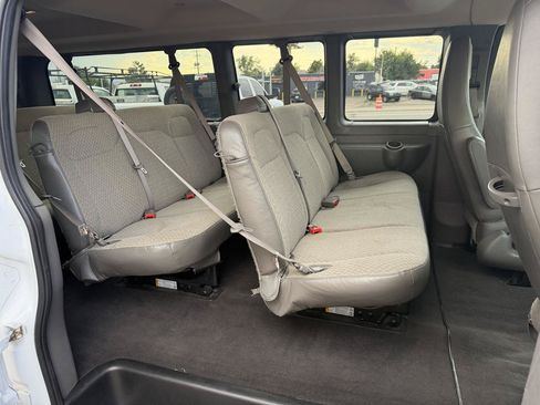 Used 2025 Chevrolet Express 3500 LT w/ LT Preferred Equipment Group RWD image 23