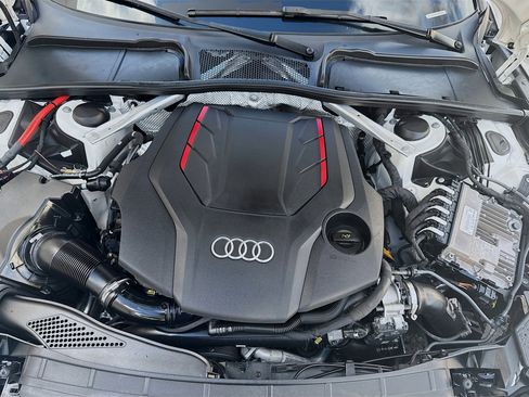 Used 2022 Audi S5 Premium w/ Convenience Package image 33